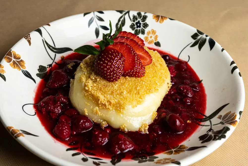 Tarta de queso con frutos rojos